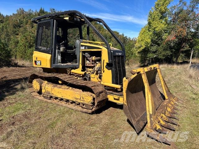 CAT D4K XL Верижни булдозери