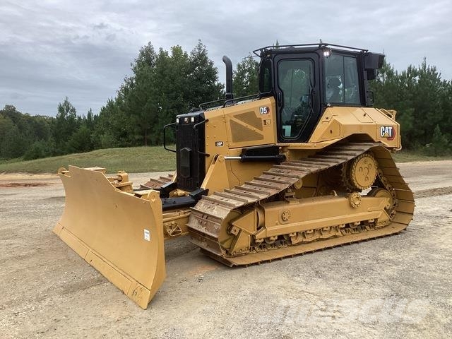 CAT D5 Верижни булдозери