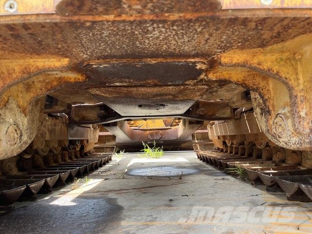 CAT D5C Верижни булдозери
