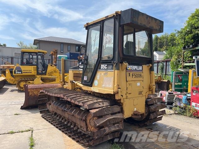 CAT D5C Верижни булдозери
