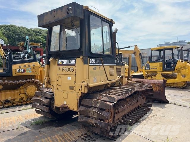 CAT D5C Верижни булдозери
