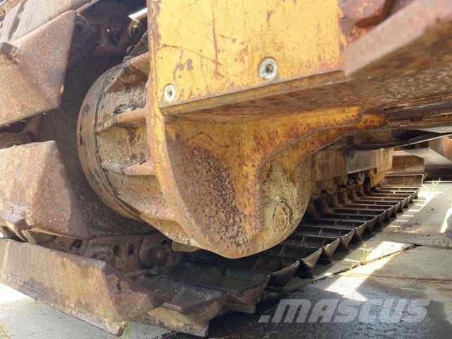 CAT D5C Верижни булдозери
