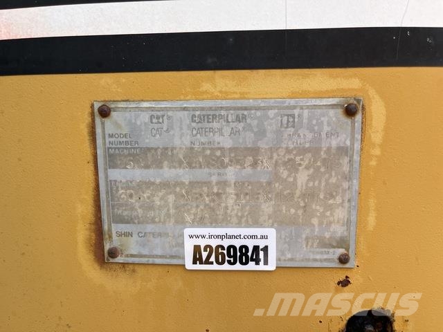 CAT D5C Верижни булдозери
