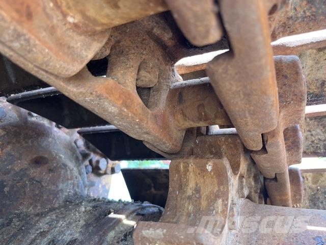 CAT D5C Верижни булдозери
