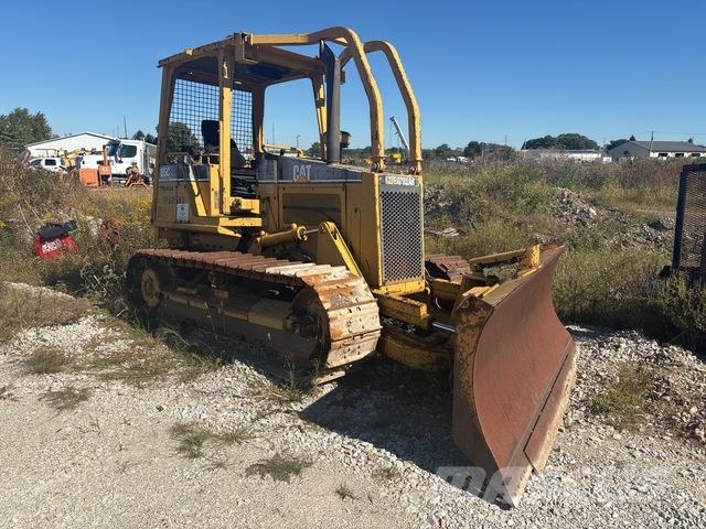 CAT D5C Tratores de esteira