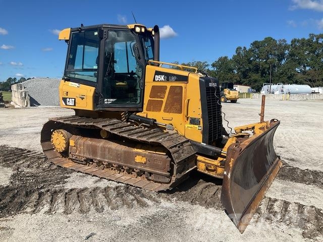 CAT D5K2 LGP بلدوزرات مجنزرة