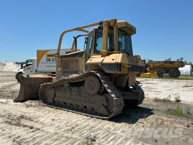 CAT D6N Pásové dozery