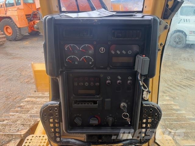 CAT D6N 履帶推土機