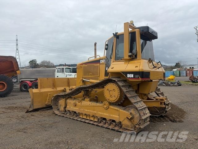 CAT D6N 履帶推土機