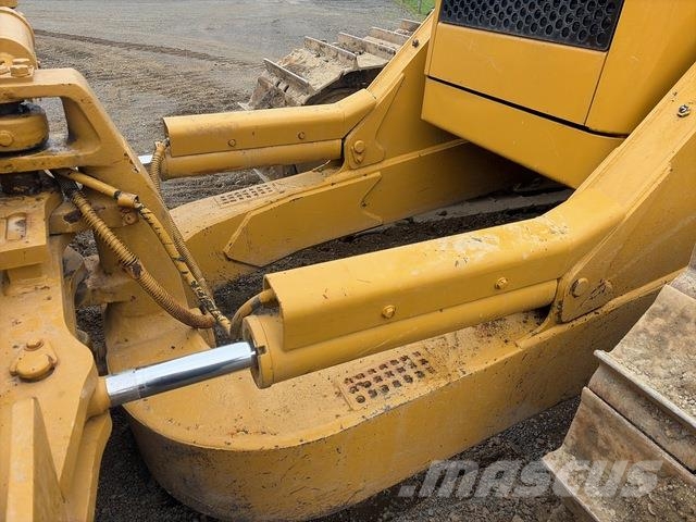 CAT D6N 履帶推土機