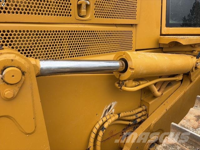 CAT D6N 履帶推土機