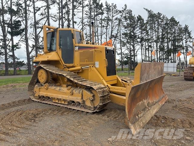 CAT D6N 履帶推土機