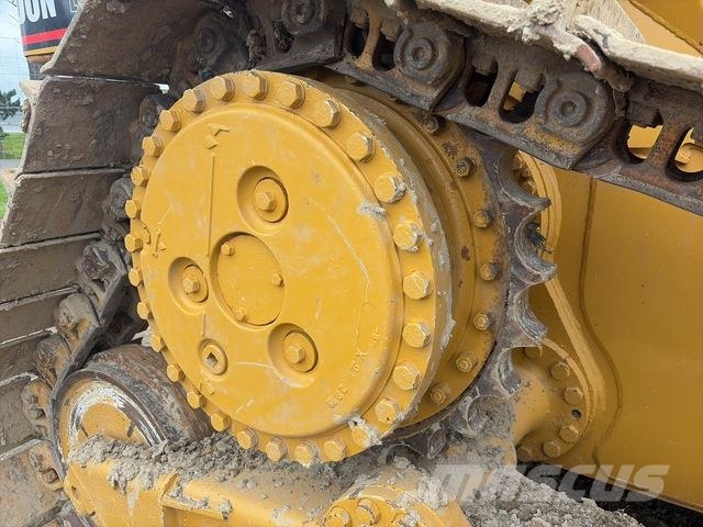CAT D6N 履帶推土機