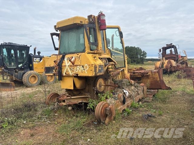 CAT D6N Buldožeri gusjeničari