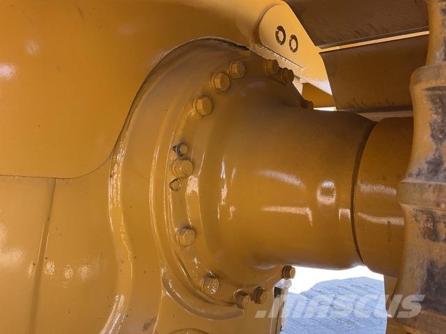 CAT D6R LGP Spycharki gąsienicowe