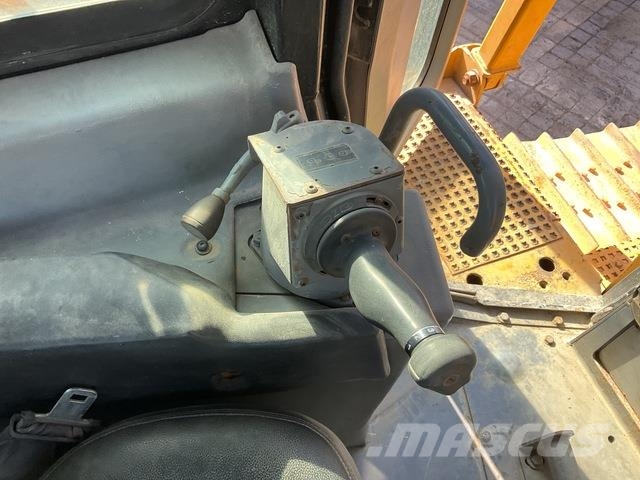 CAT D6R XL Spycharki gąsienicowe
