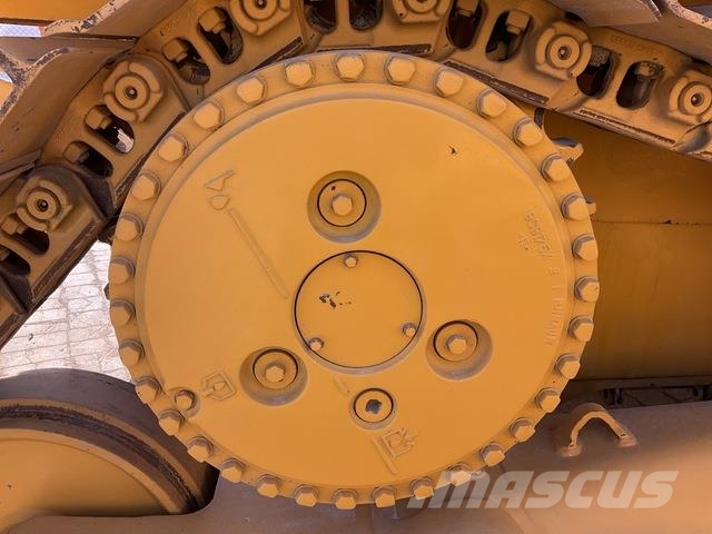CAT D6R XL Spycharki gąsienicowe