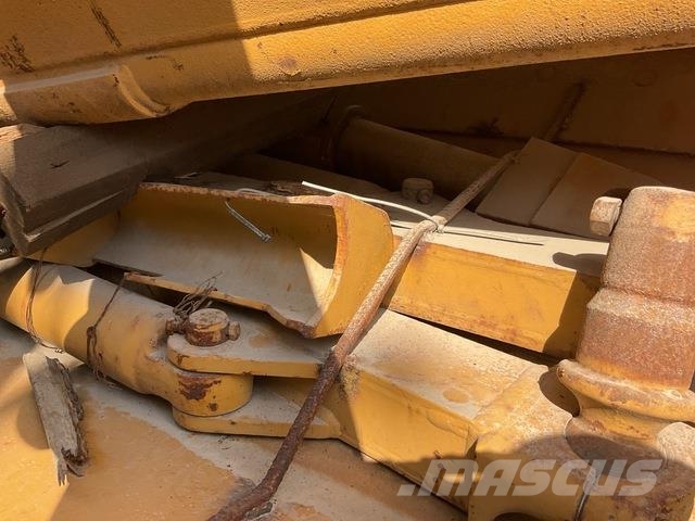 CAT D6R XL Spycharki gąsienicowe