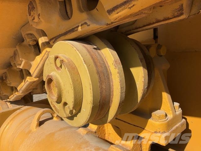 CAT D6R XL Spycharki gąsienicowe