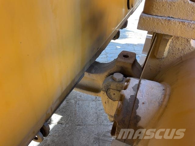 CAT D6R XL Spycharki gąsienicowe