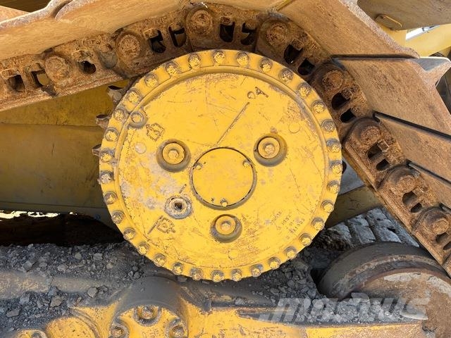 CAT D6T LGP 履帶推土機