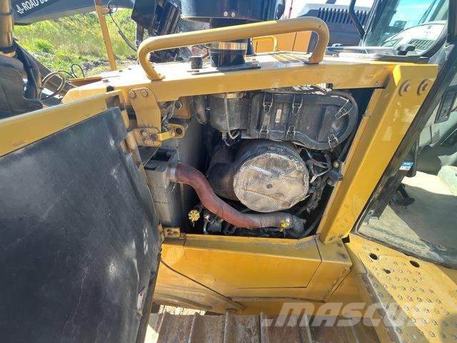 CAT D6T LGP 履帶推土機
