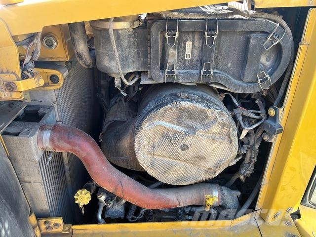 CAT D6T LGP 履帶推土機