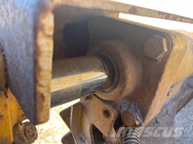 CAT D6T LGP 履帶推土機