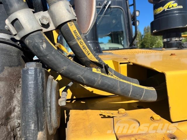 CAT D6T LGP 履帶推土機