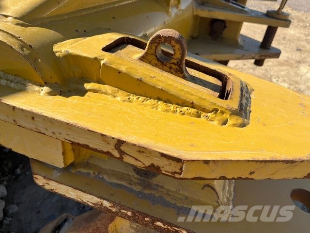 CAT D6T LGP 履帶推土機