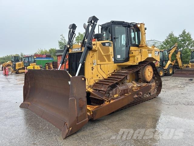CAT D6T XL Pásové dozéry