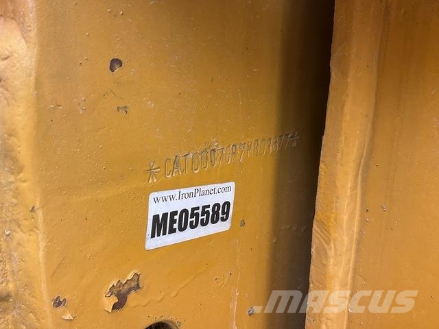 CAT D7G 履帶推土機