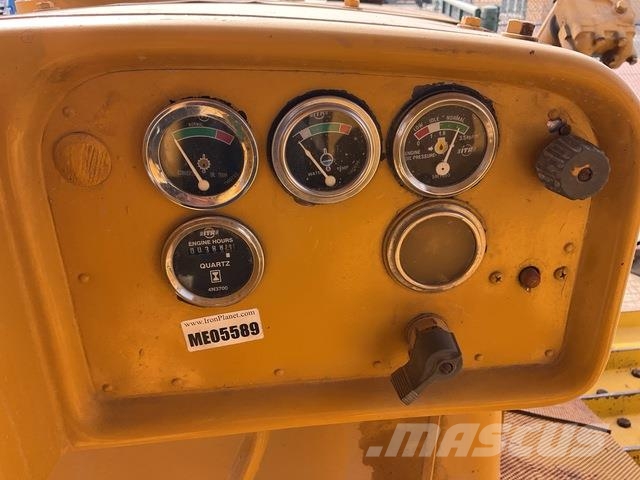 CAT D7G 履帶推土機