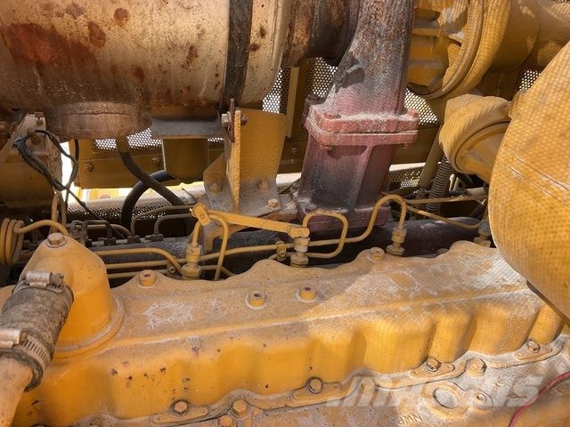 CAT D7G 履帶推土機