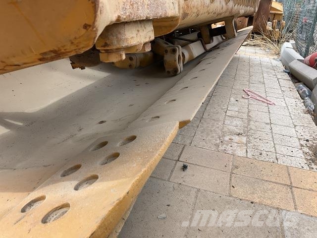 CAT D7G 履帶推土機