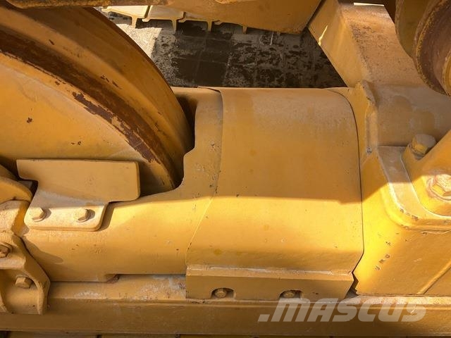 CAT D7G 履帶推土機