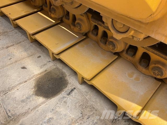 CAT D7G 履帶推土機