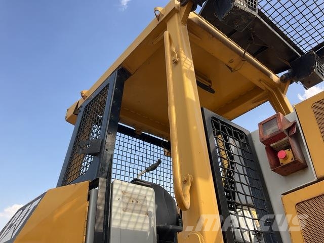 CAT D7G 履帶推土機