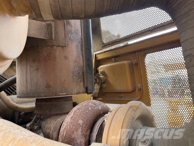 CAT D7G 履帶推土機