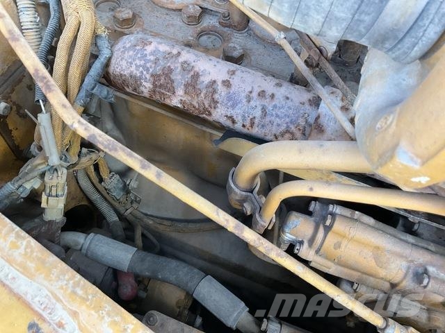 CAT D7G 履帶推土機