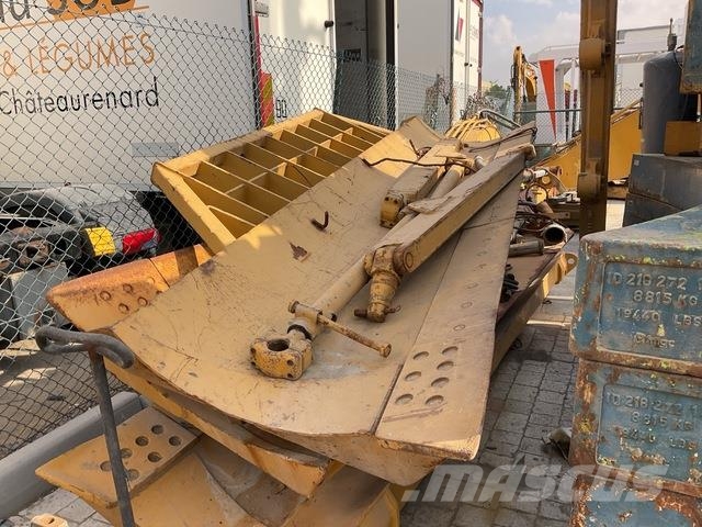 CAT D7G 履帶推土機