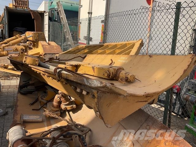 CAT D7G 履帶推土機