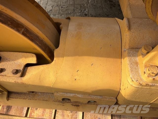 CAT D7G 履帶推土機