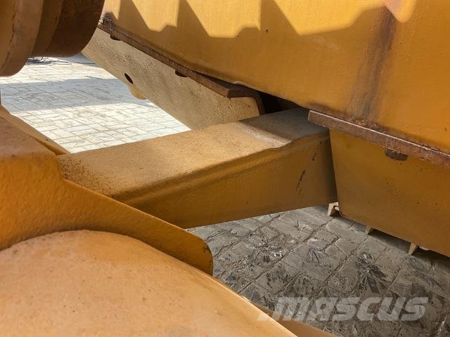 CAT D7G 履帶推土機