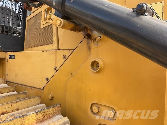 CAT D7G 履帶推土機