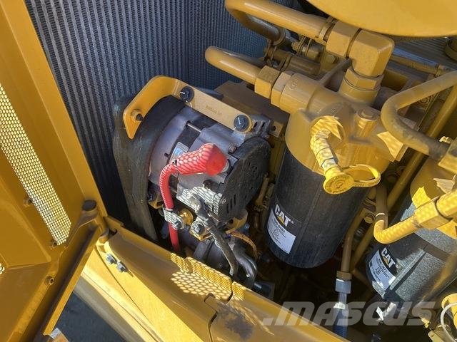 CAT D8 Buldozer sobre oruga