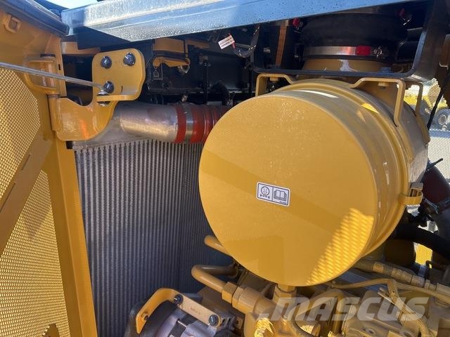 CAT D8 Buldozer sobre oruga