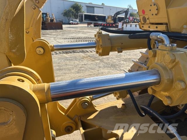 CAT D8 Buldozer sobre oruga