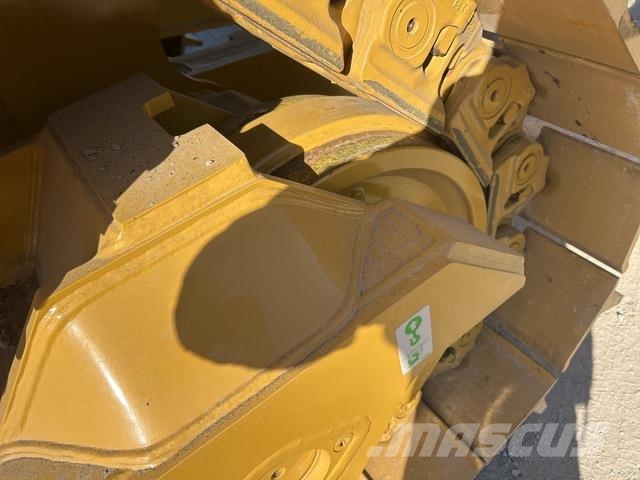 CAT D8 Buldozer sobre oruga