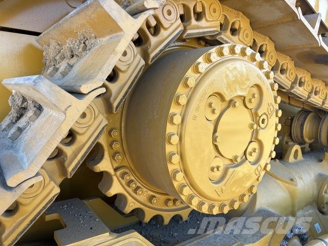 CAT D8 Buldozer sobre oruga